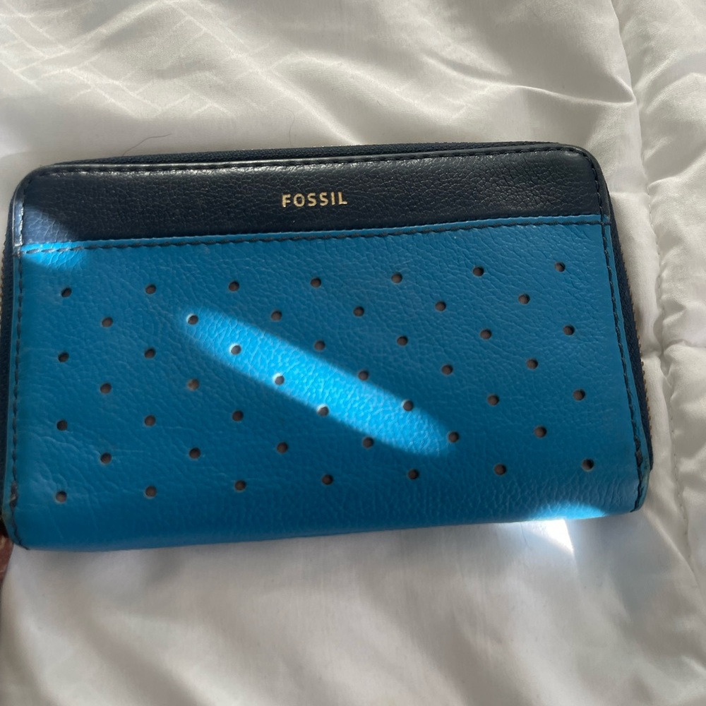 Fossil wallet